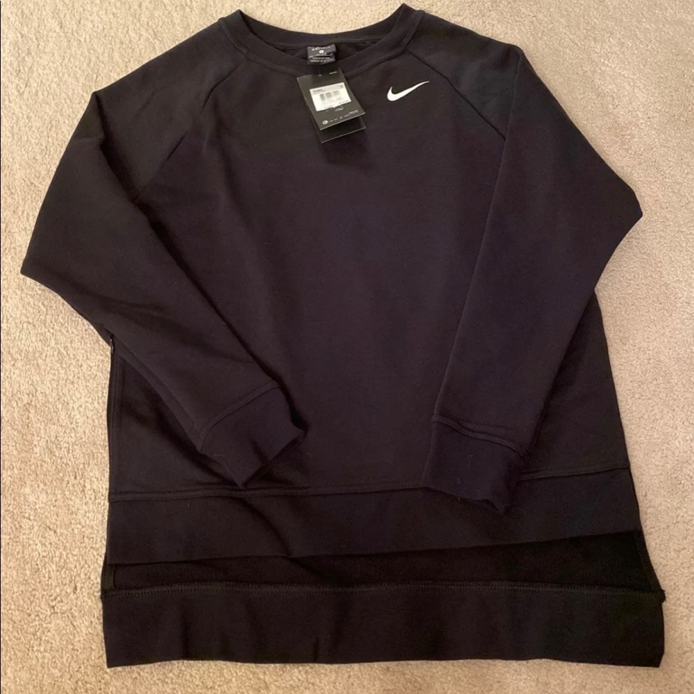 nike women’s sweatshirt